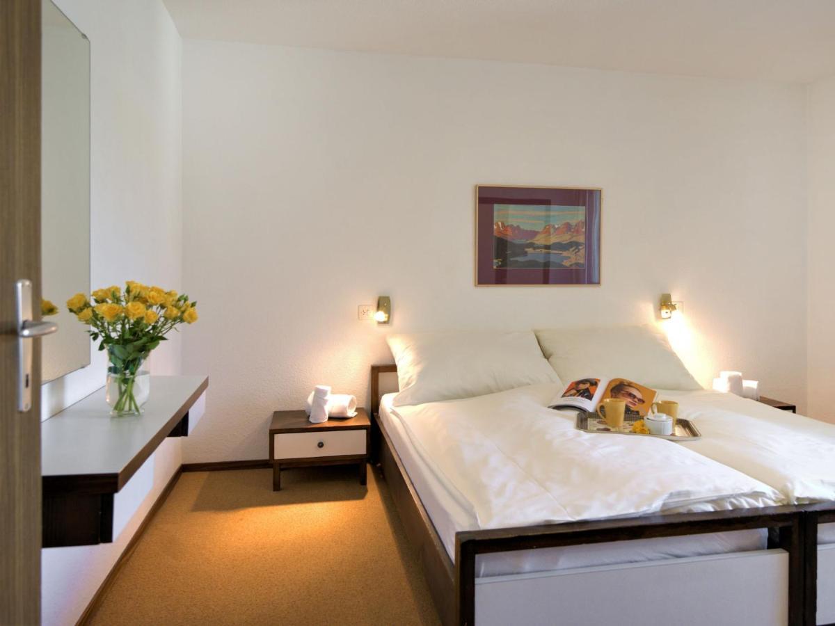 Apartment Chesa Ova Cotschna 305 By Interhome St. Moritz Bagian luar foto